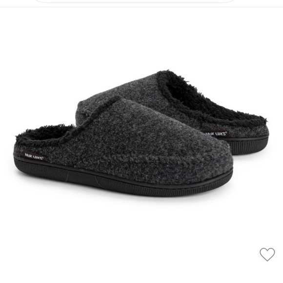 Muk Luks Other - Men’s Muk Luks Faux Wool Clog Slippers, Charcoal/Blk, NWT, Size Med (10-11)